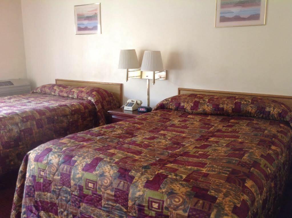 Economy Inn Фресно Екстер'єр фото